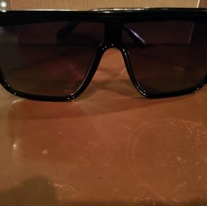 Quay sunglasses